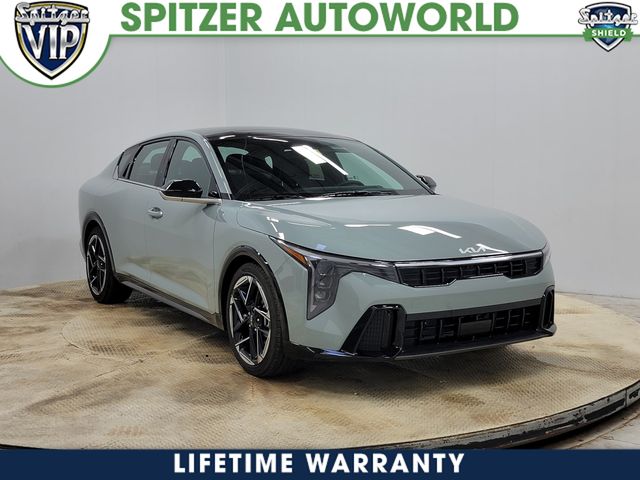 2025 Kia K4 GT-Line's photo