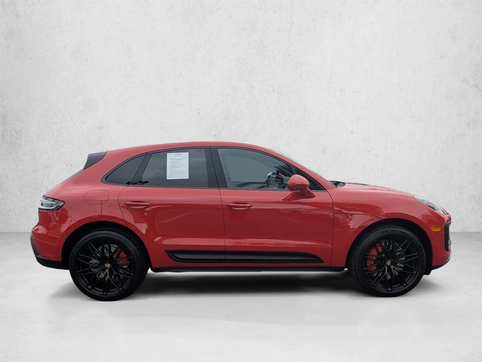 2025 Porsche Macan GTS photo 4