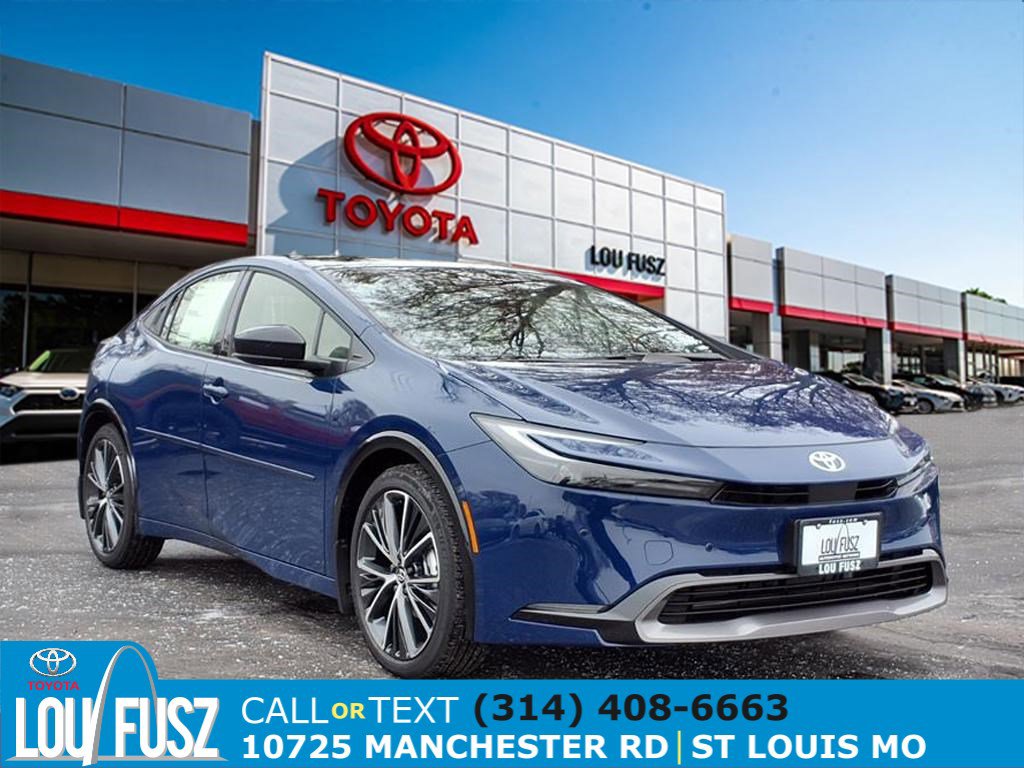 2026 Toyota Prius XLE's photo