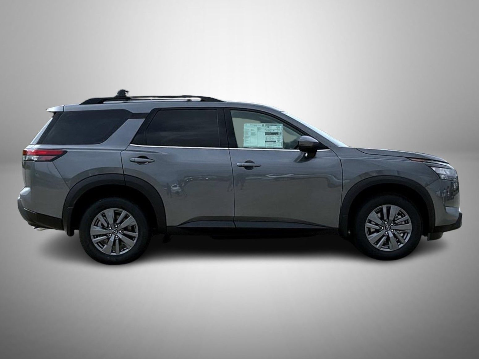 2025 Nissan Pathfinder SV photo 4