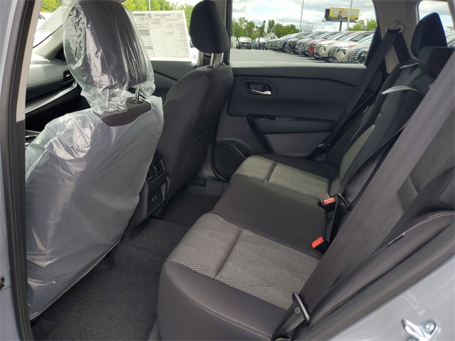 2026 Nissan Rogue SV photo 5