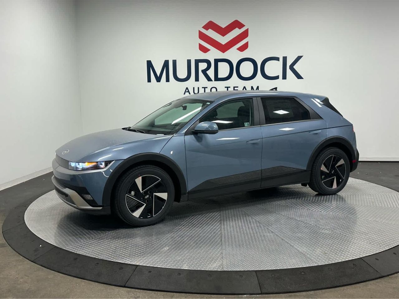 2026 Hyundai IONIQ 5 SE's photo