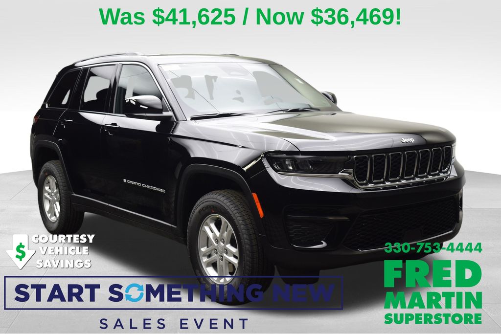 2025 Jeep Grand Cherokee Laredo's photo