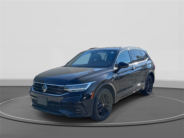 2022 Volkswagen Tiguan SE R-Line Black photo 2