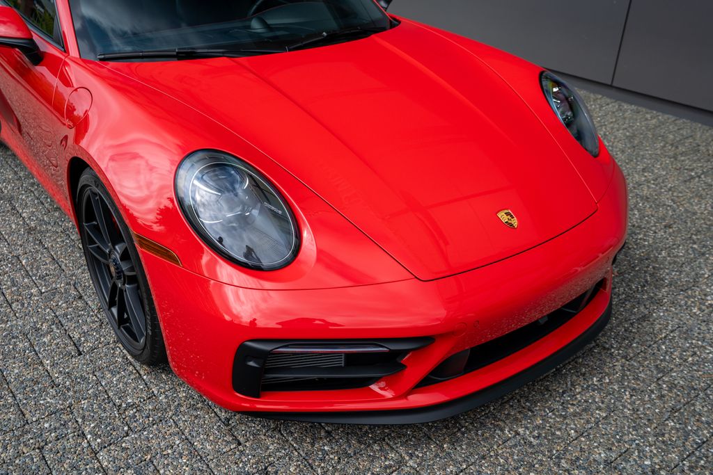 2023 Porsche 911 4 GTS photo 25