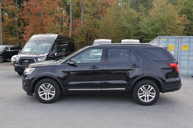 2018 Ford Explorer XLT photo 4