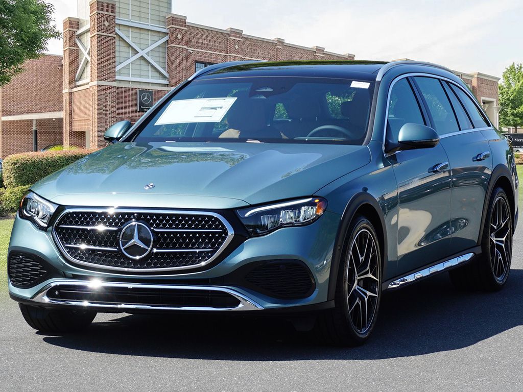 2026 Mercedes Benz E 450 4MATIC All-Terrain photo 4