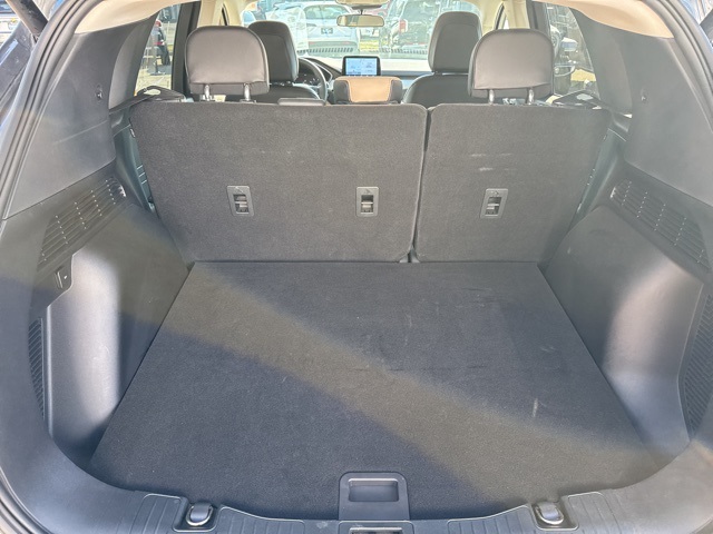 2022 Ford Escape SEL photo 27