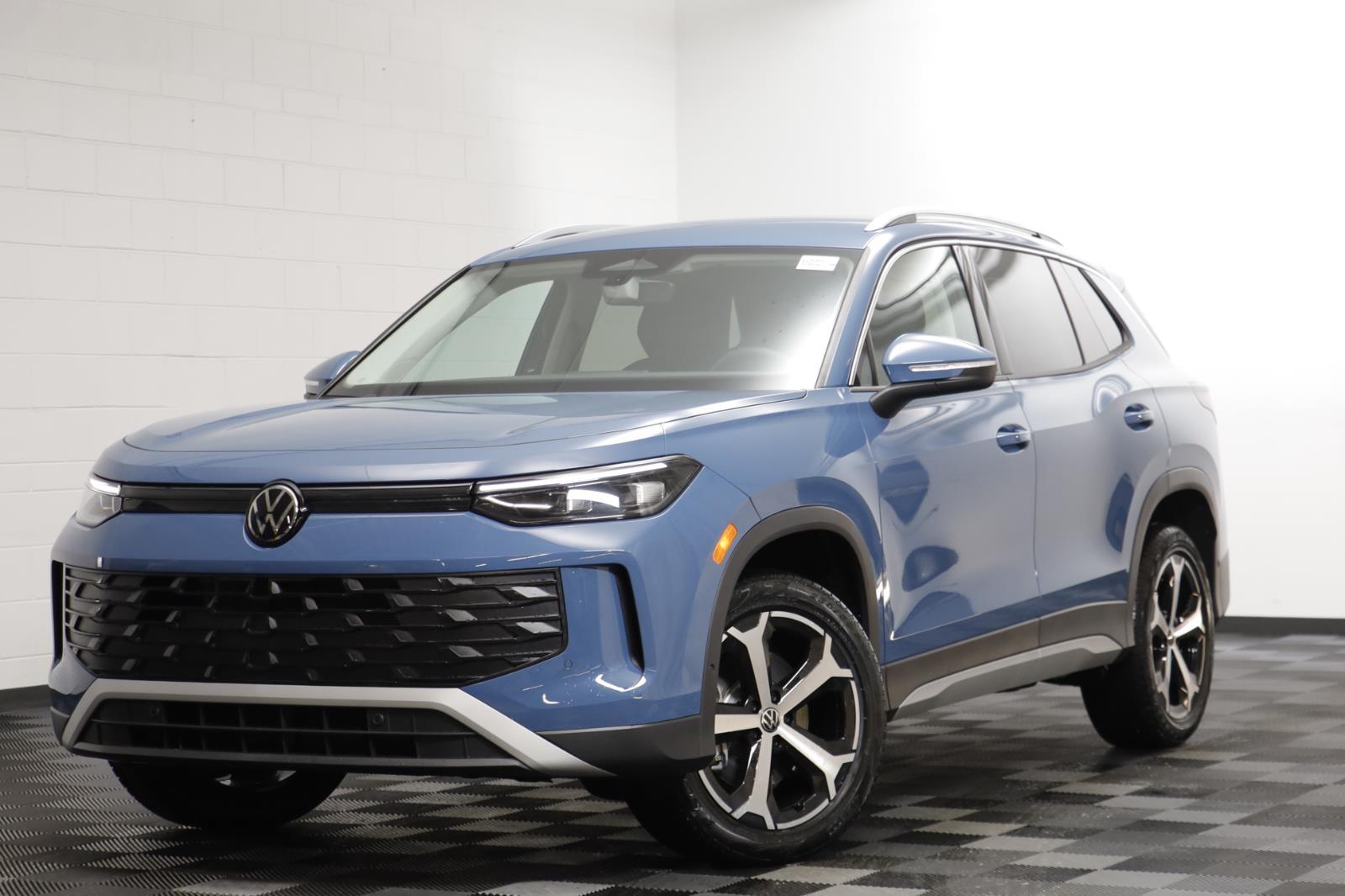 2026 Volkswagen Tiguan SE's photo