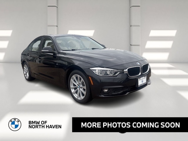 2018 BMW 3 Series 320i's photo
