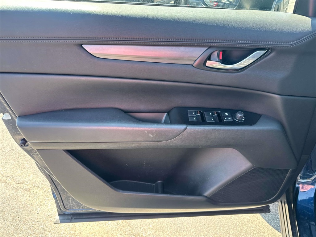 2019 Mazda CX-5 Touring photo 17
