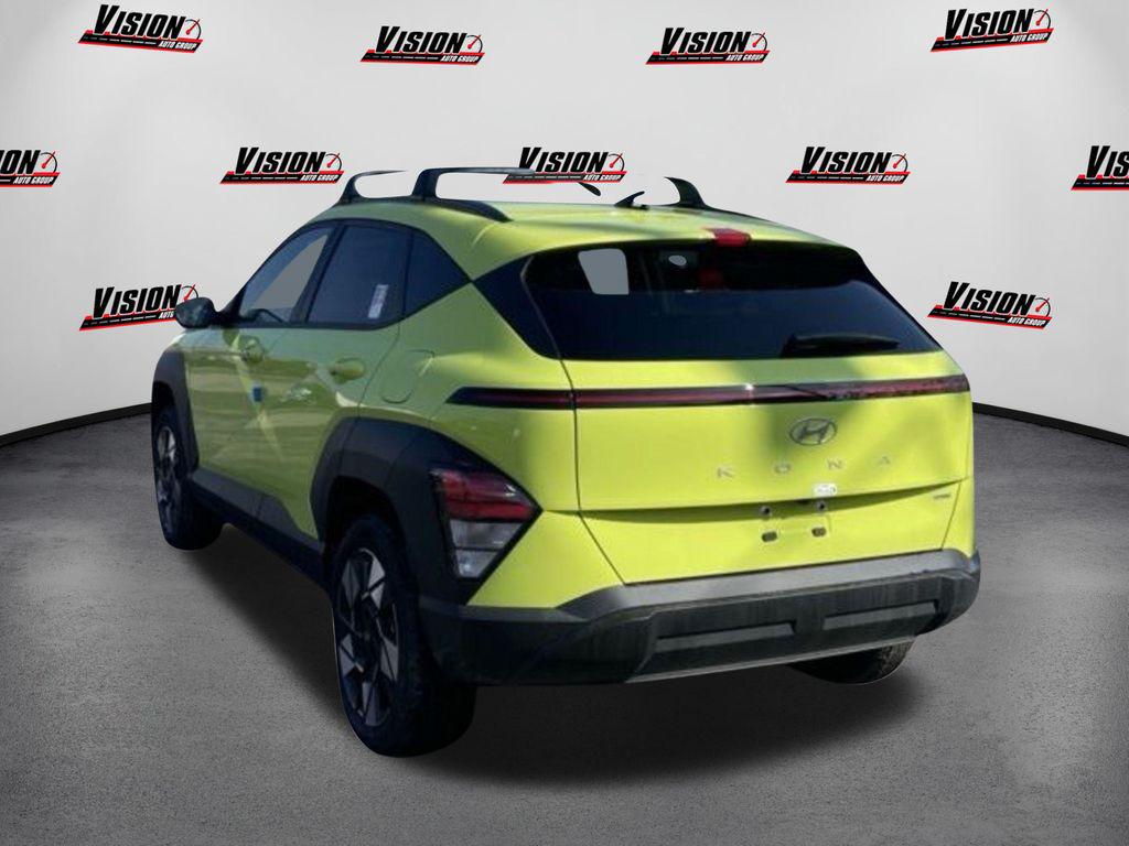 2024 Hyundai Kona SEL photo 3