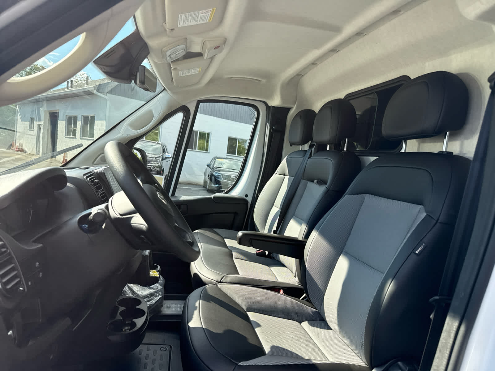 2025 Ram ProMaster 2500 photo 8