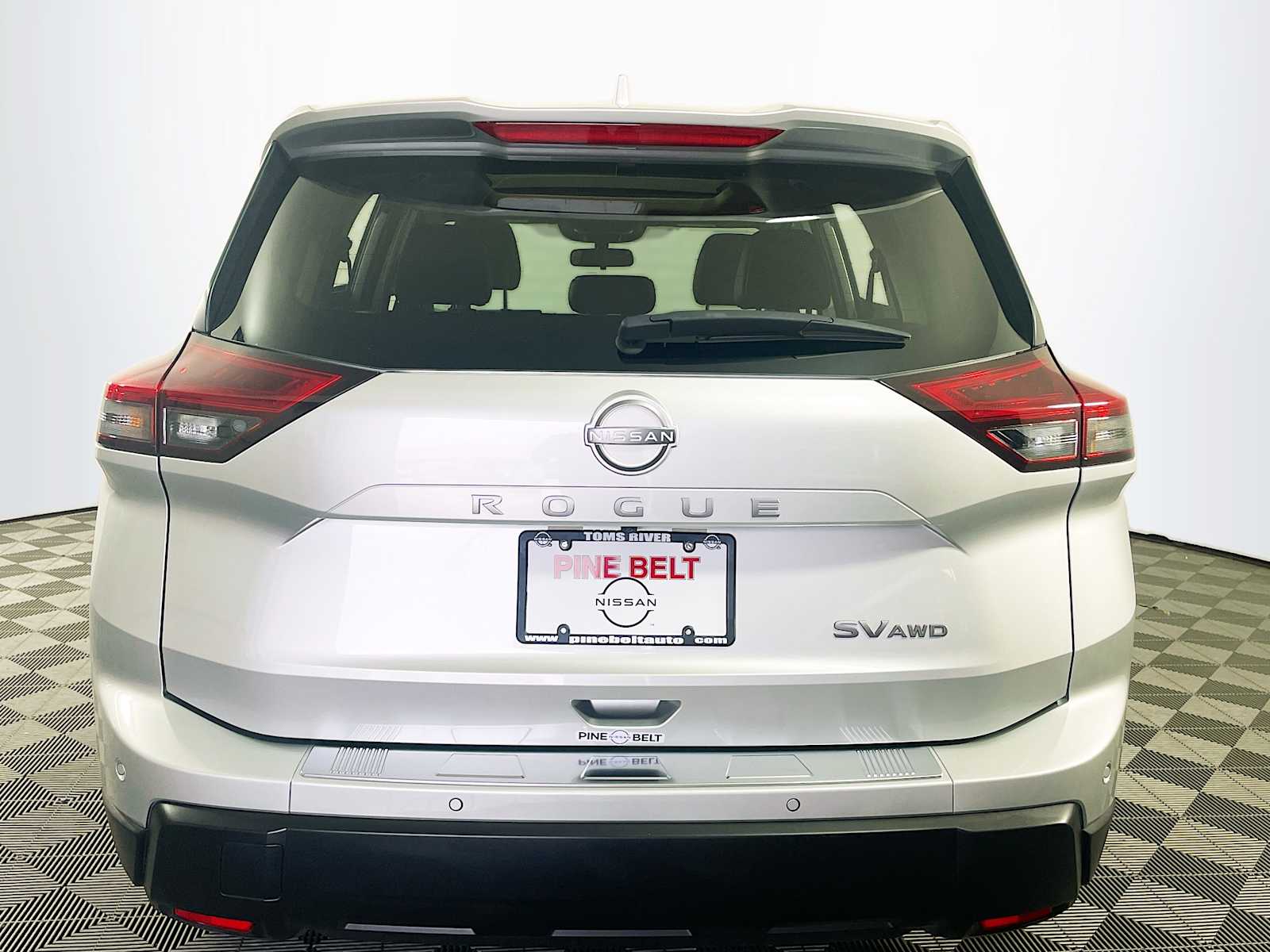 2024 Nissan Rogue SV photo 5