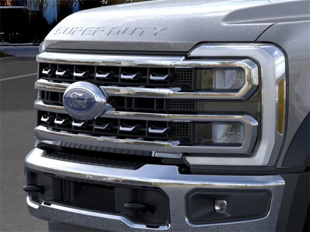 2025 Ford F-550 Lariat photo 16
