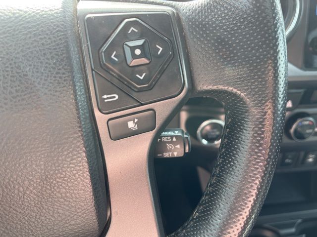 2017 Toyota Tacoma TRD Sport photo 17