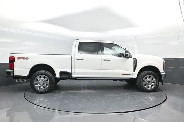 2026 Ford F-350 King Ranch photo 3