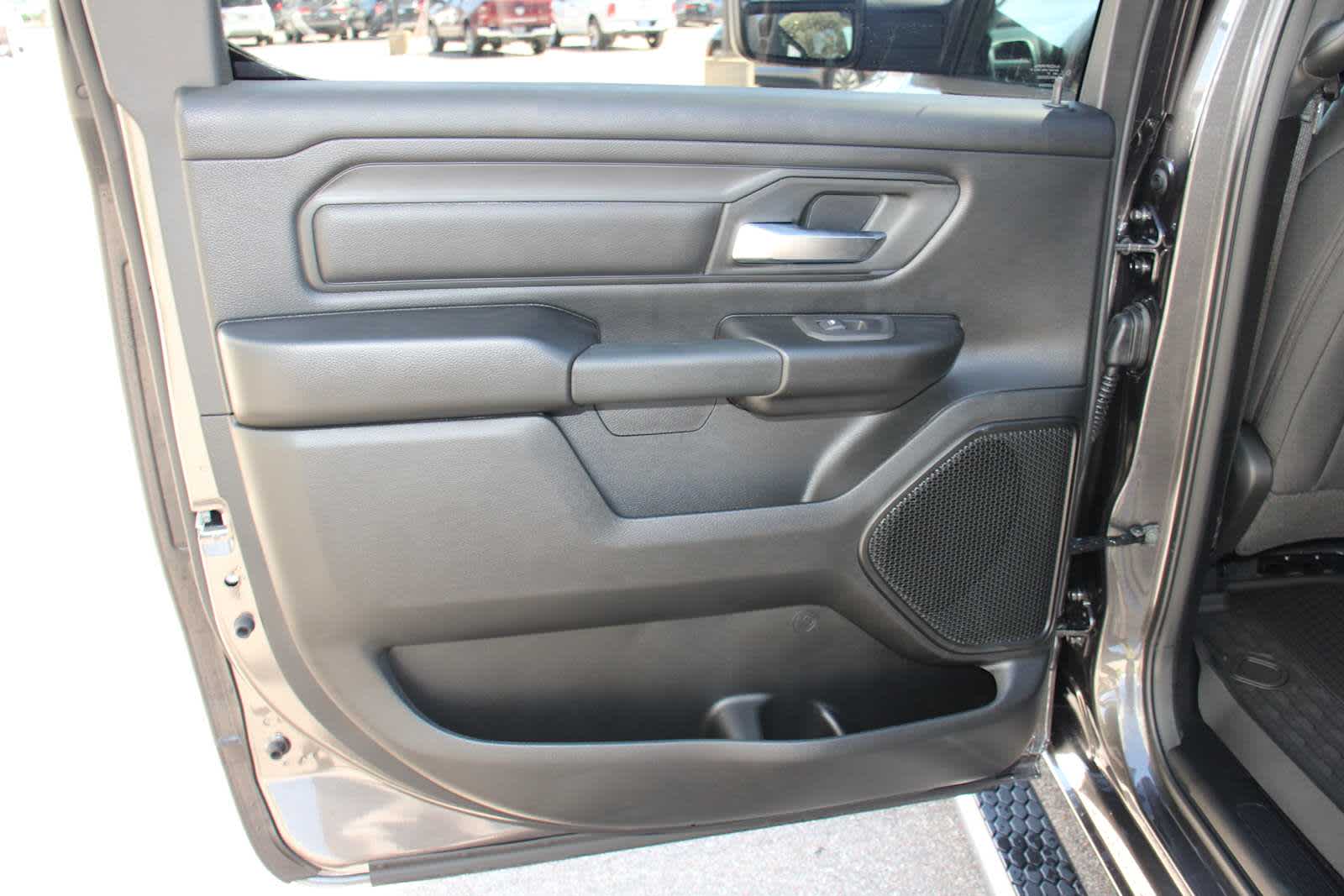 2025 Ram 1500 Tradesman photo 43