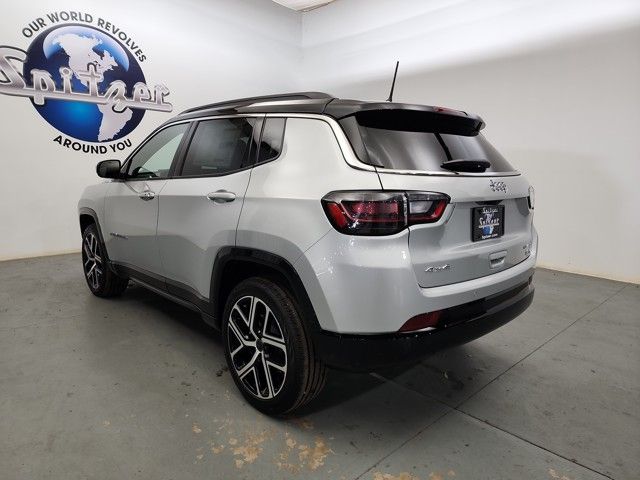 2025 Jeep Compass Limited photo 2