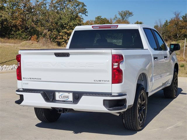 2026 Chevrolet Silverado 1500 Custom photo 4