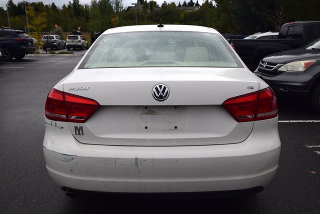 2013 Volkswagen Passat SE photo 7