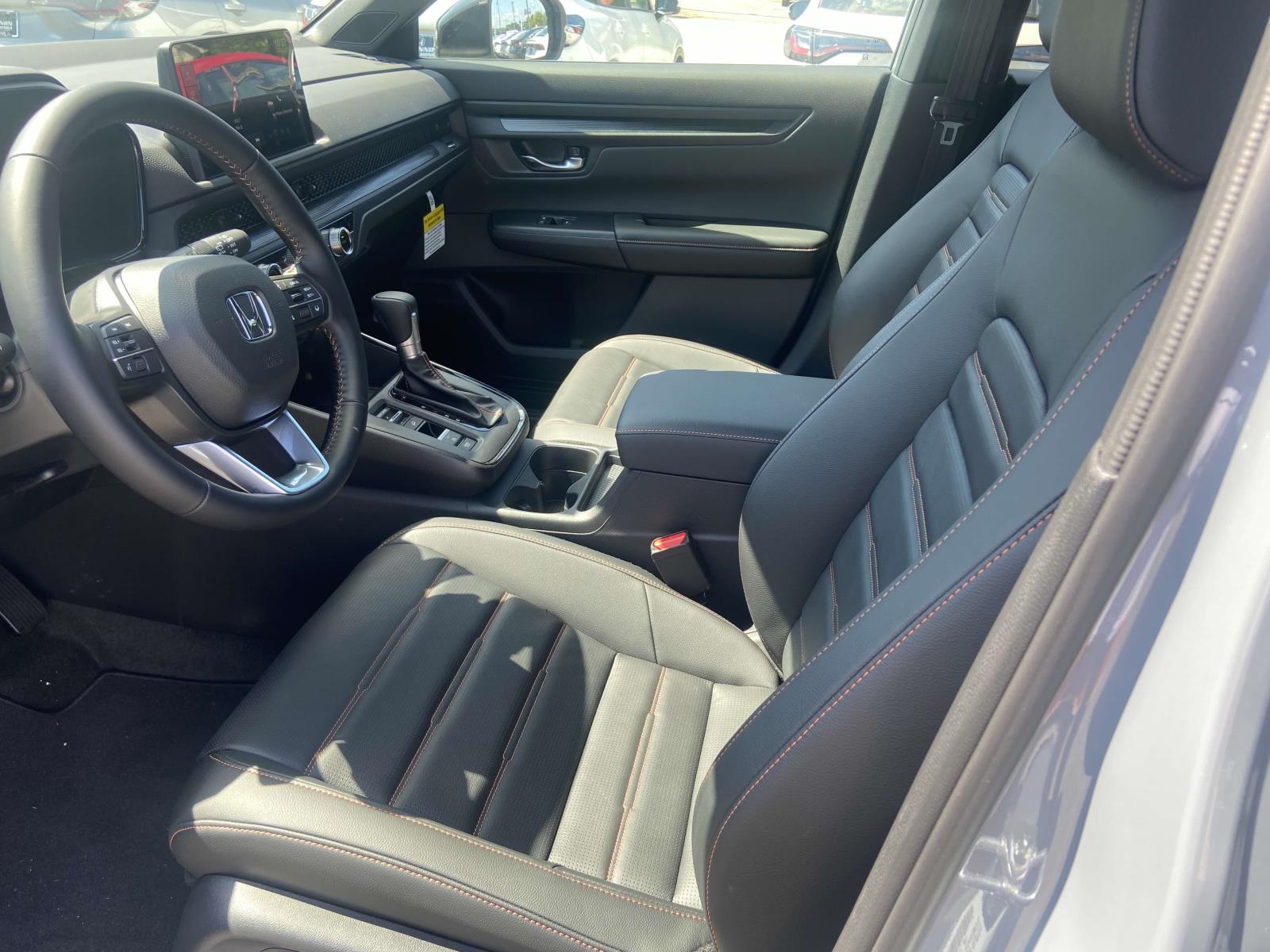 2026 Honda CR-V Hybrid Sport-L photo 4