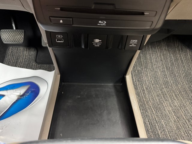2023 Honda Odyssey Touring photo 17