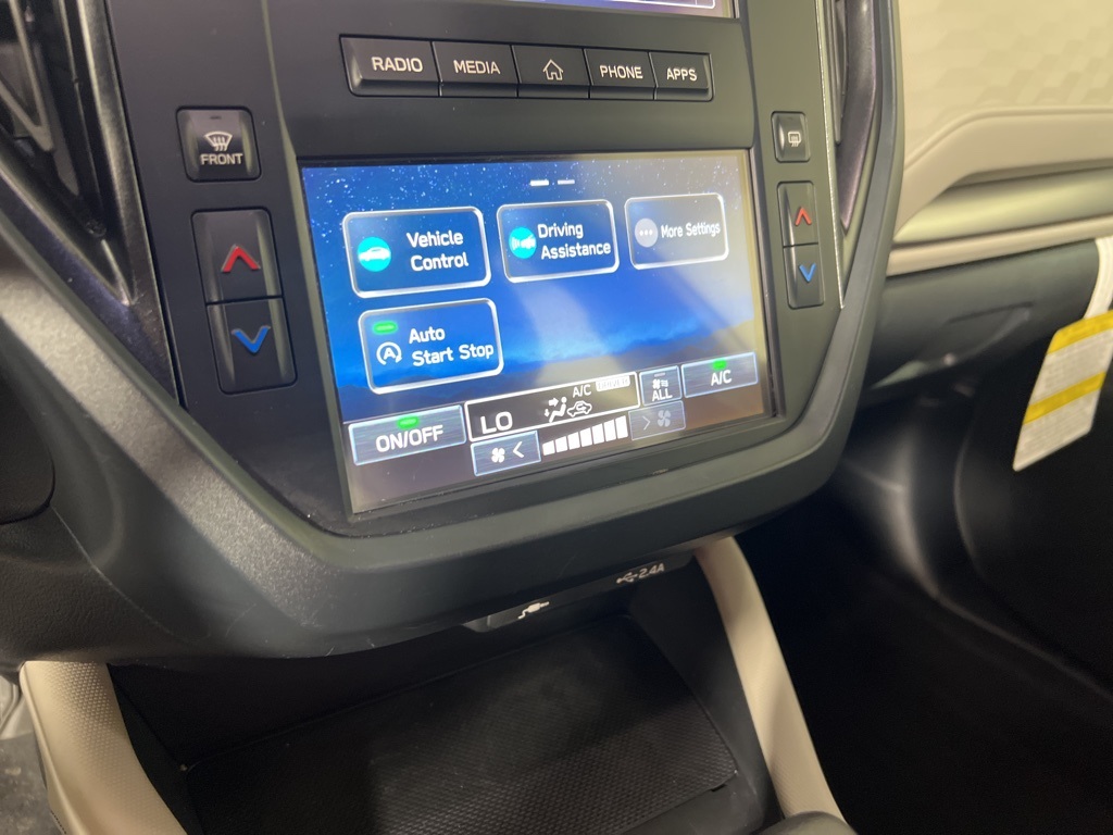 2025 Subaru Forester Base photo 2