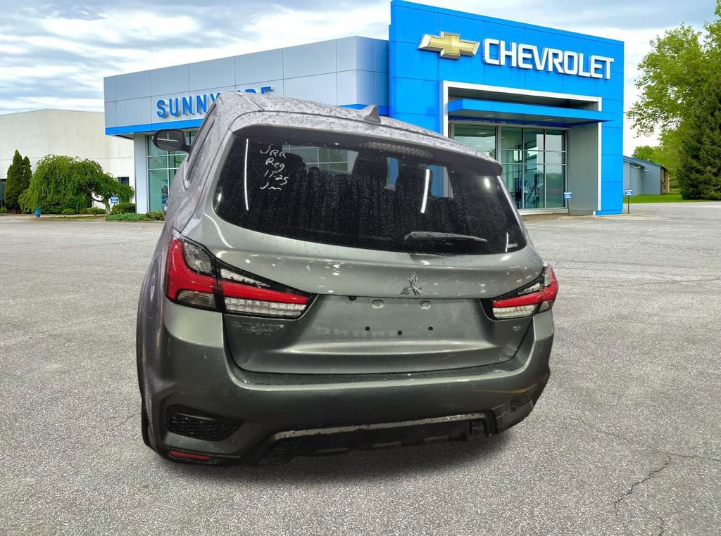 2025 Mitsubishi Outlander Sport ES SE LE photo 3