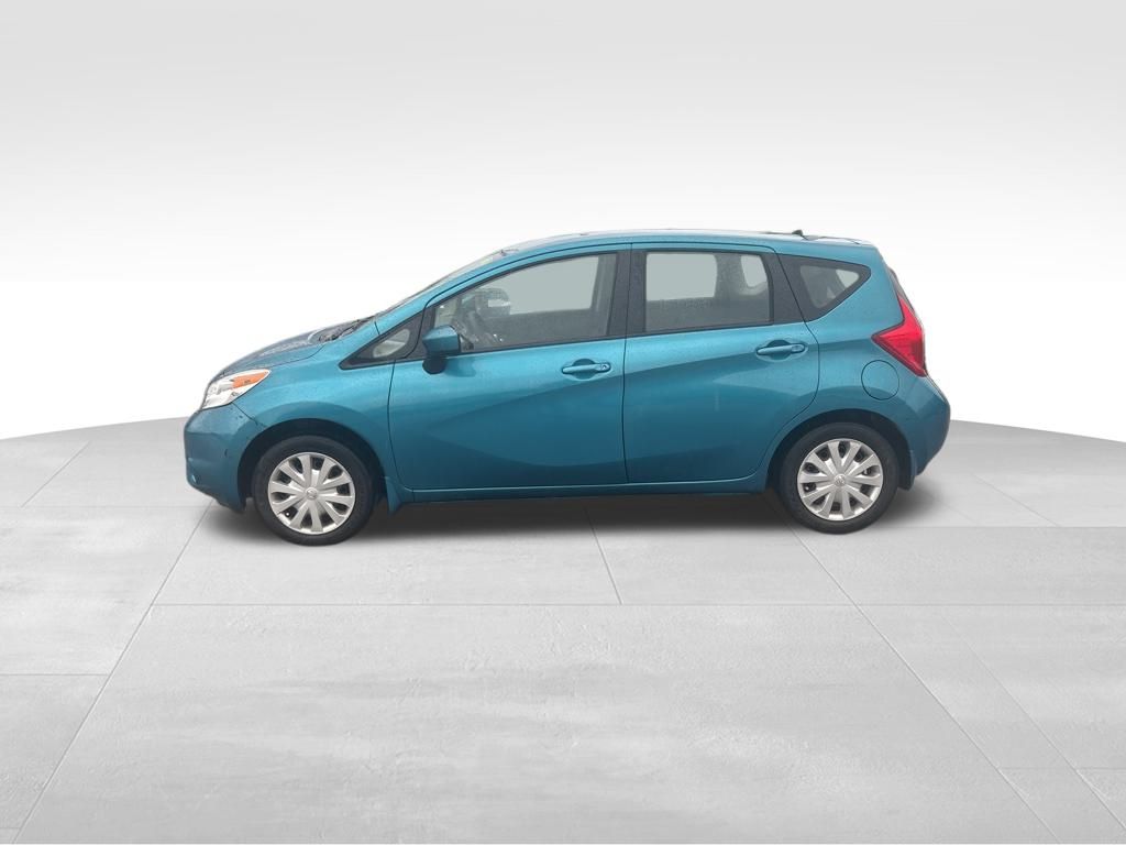 2015 Nissan Versa Note SV photo 2