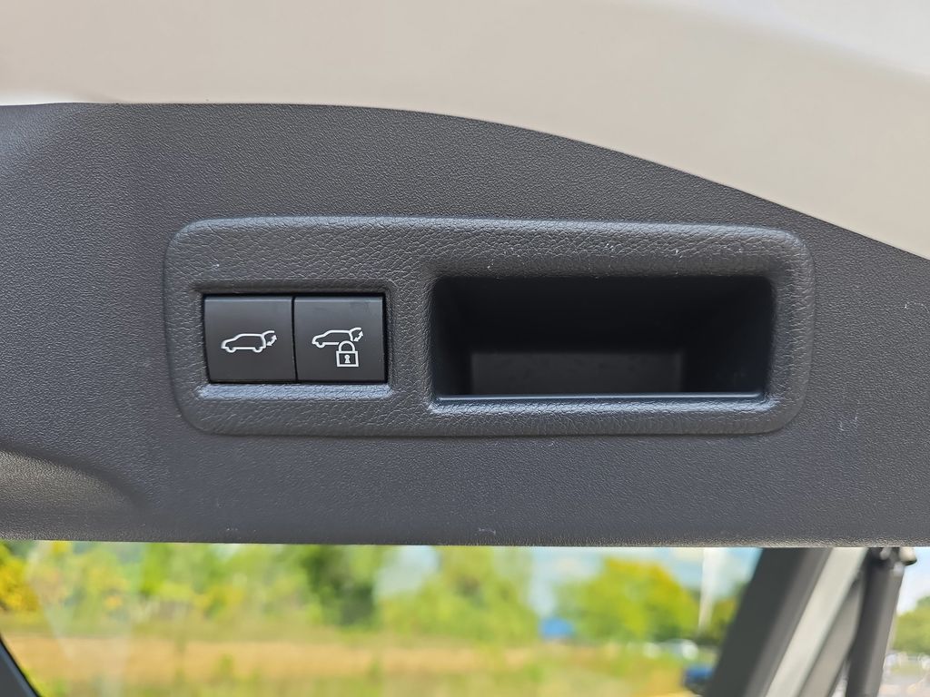 2024 Toyota bZ4X XLE photo 11