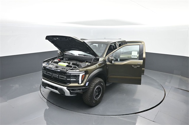 2025 Ford F-150 Raptor photo 32