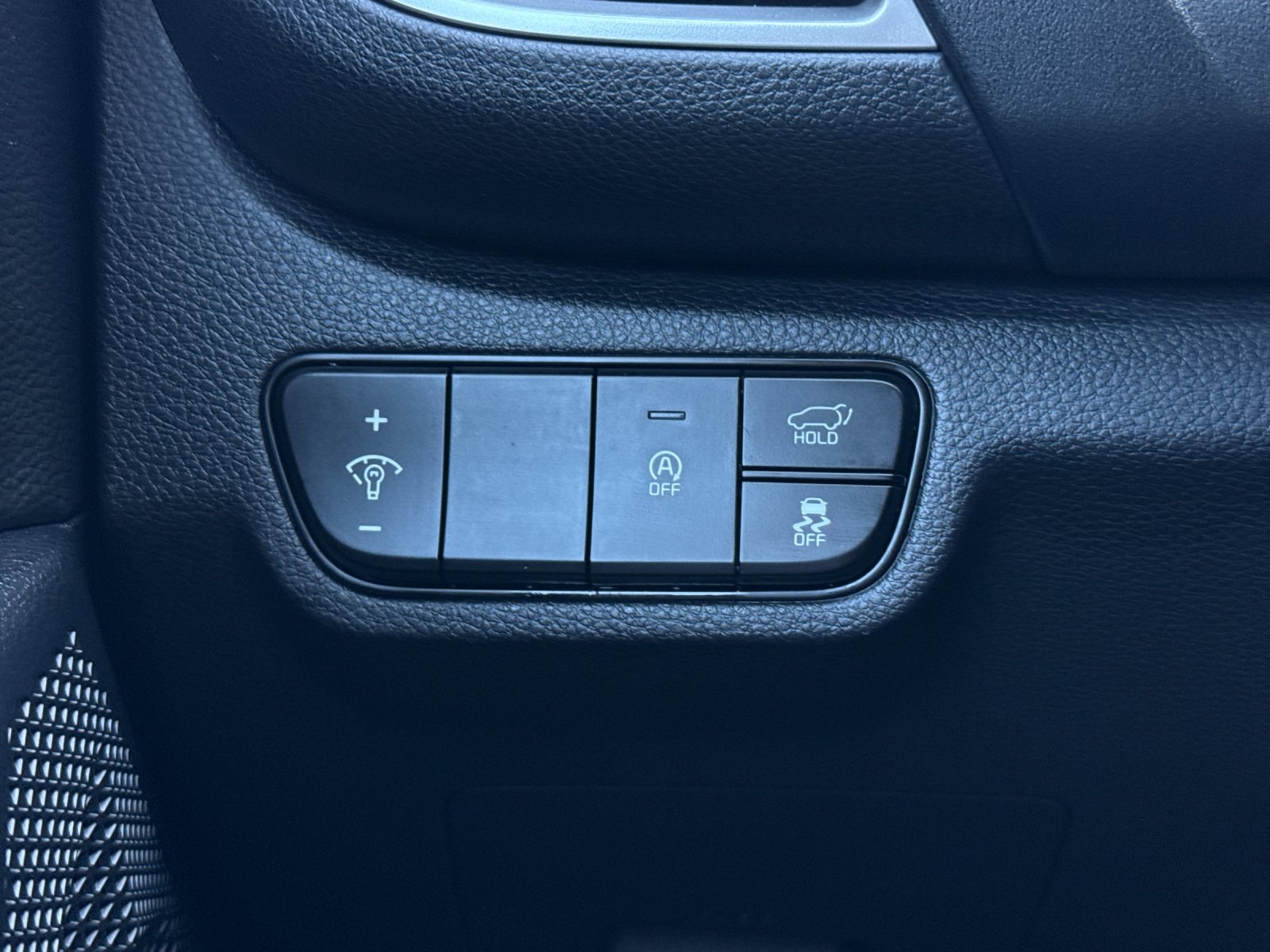 2025 Kia Seltos EX photo 22