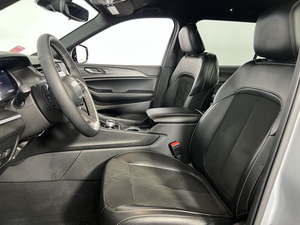 2024 Jeep Grand Cherokee Altitude X photo 12