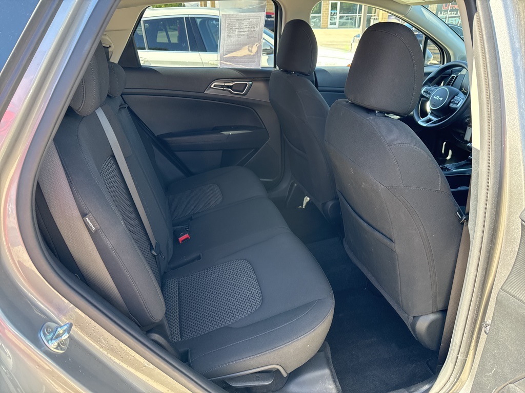2024 Kia Sportage LX photo 17