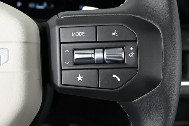 2025 Kia K4 GT-Line photo 12
