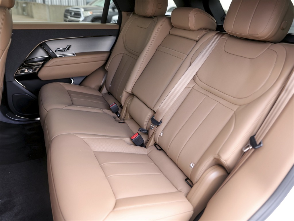 2025 Land Rover Range Rover Sport SE photo 23