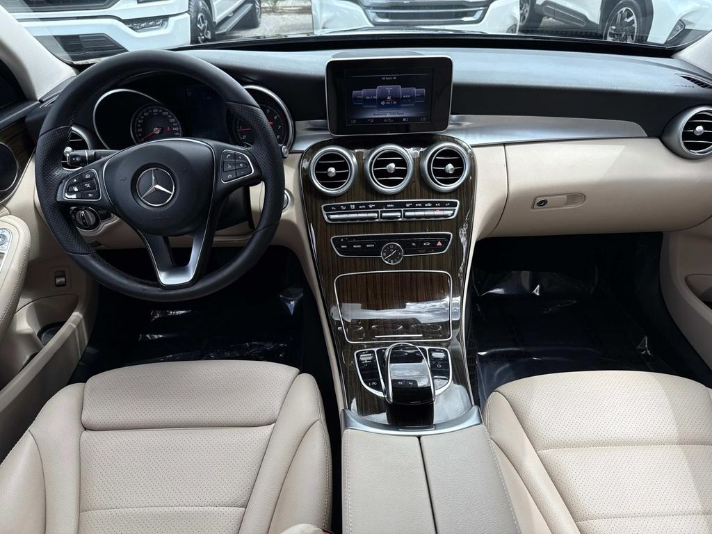 2016 Mercedes Benz C 300 photo 16