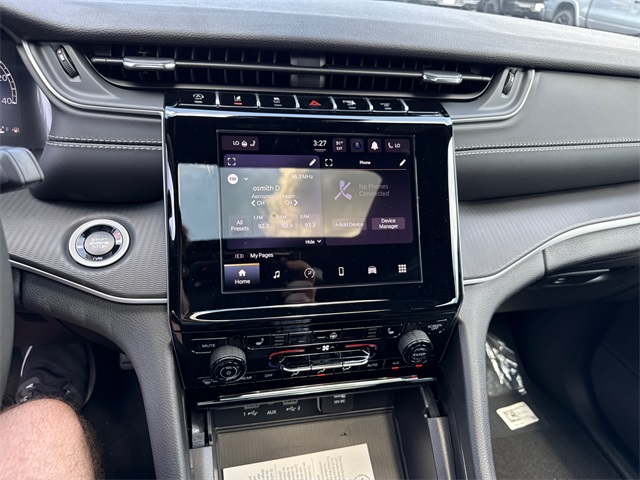 2025 Jeep Grand Cherokee Laredo X photo 20
