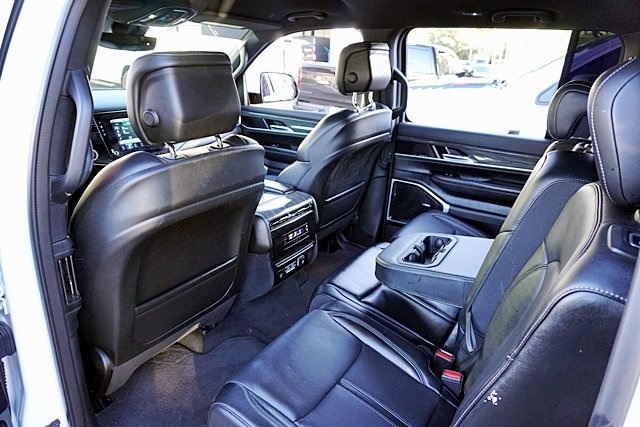 Used 2022 White Jeep Series II image 16