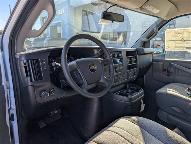 2025 Chevrolet Express photo 3