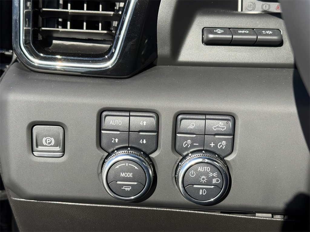 2025 GMC SIERRA - Image 18