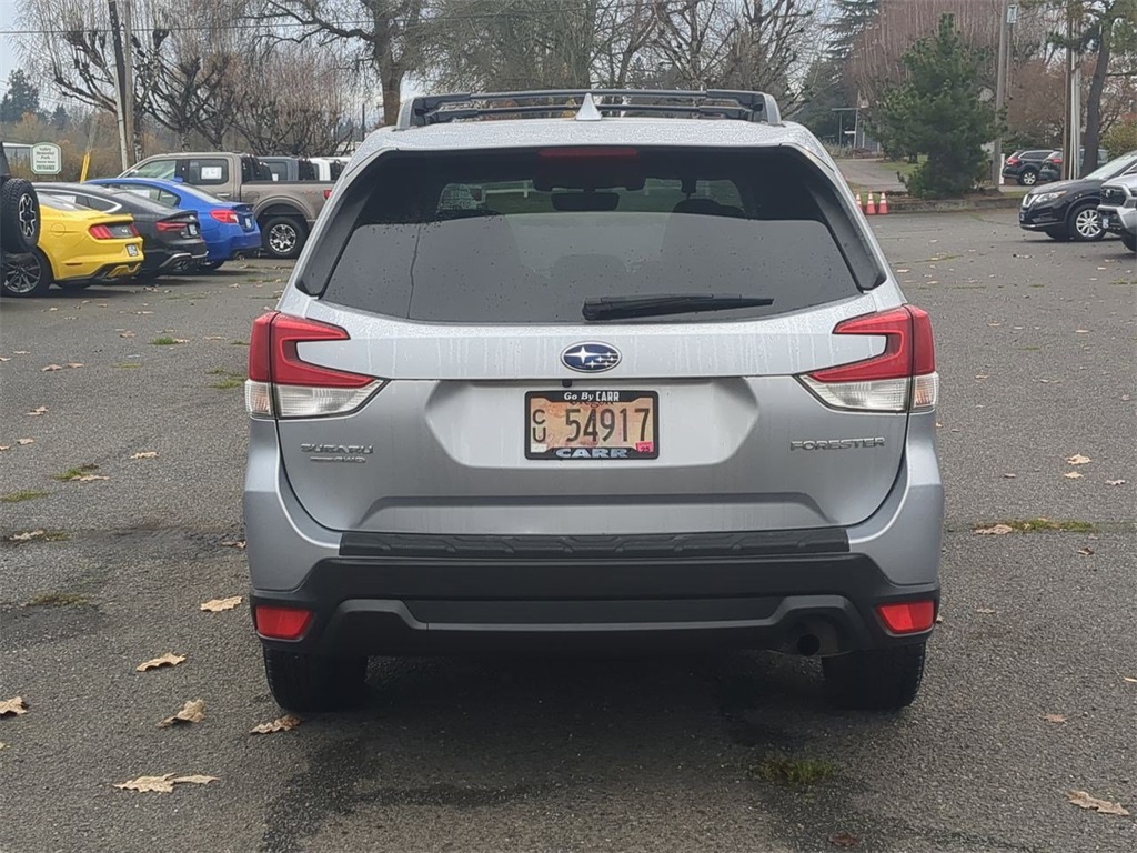 2019 Subaru Forester Premium photo 3