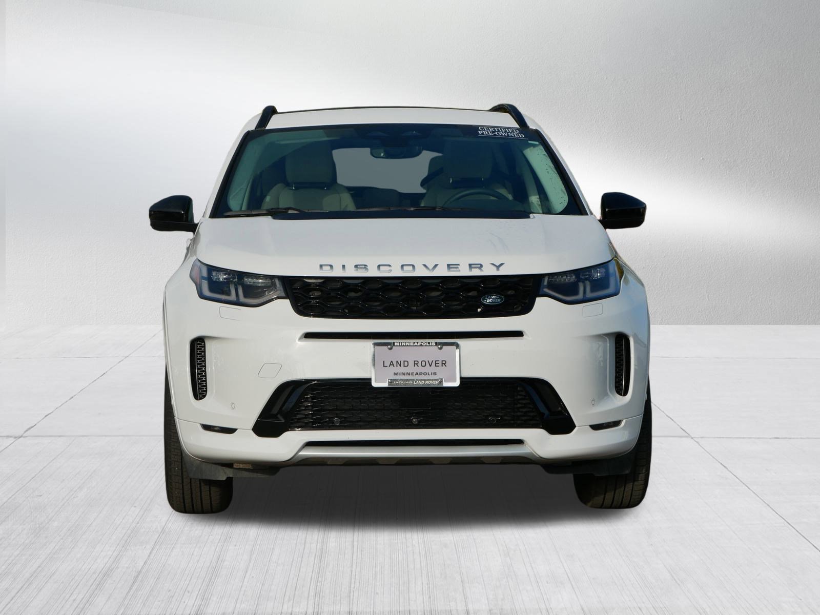 2025 Land Rover Discovery Sport S photo 2