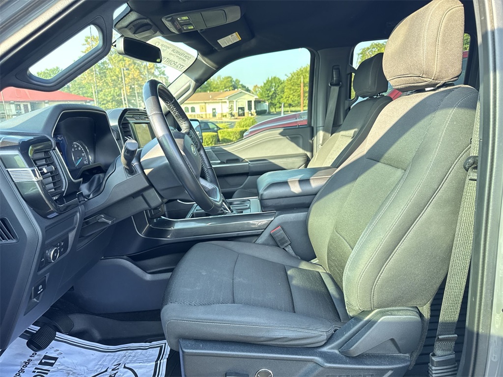 2021 Ford F-150 XLT photo 17