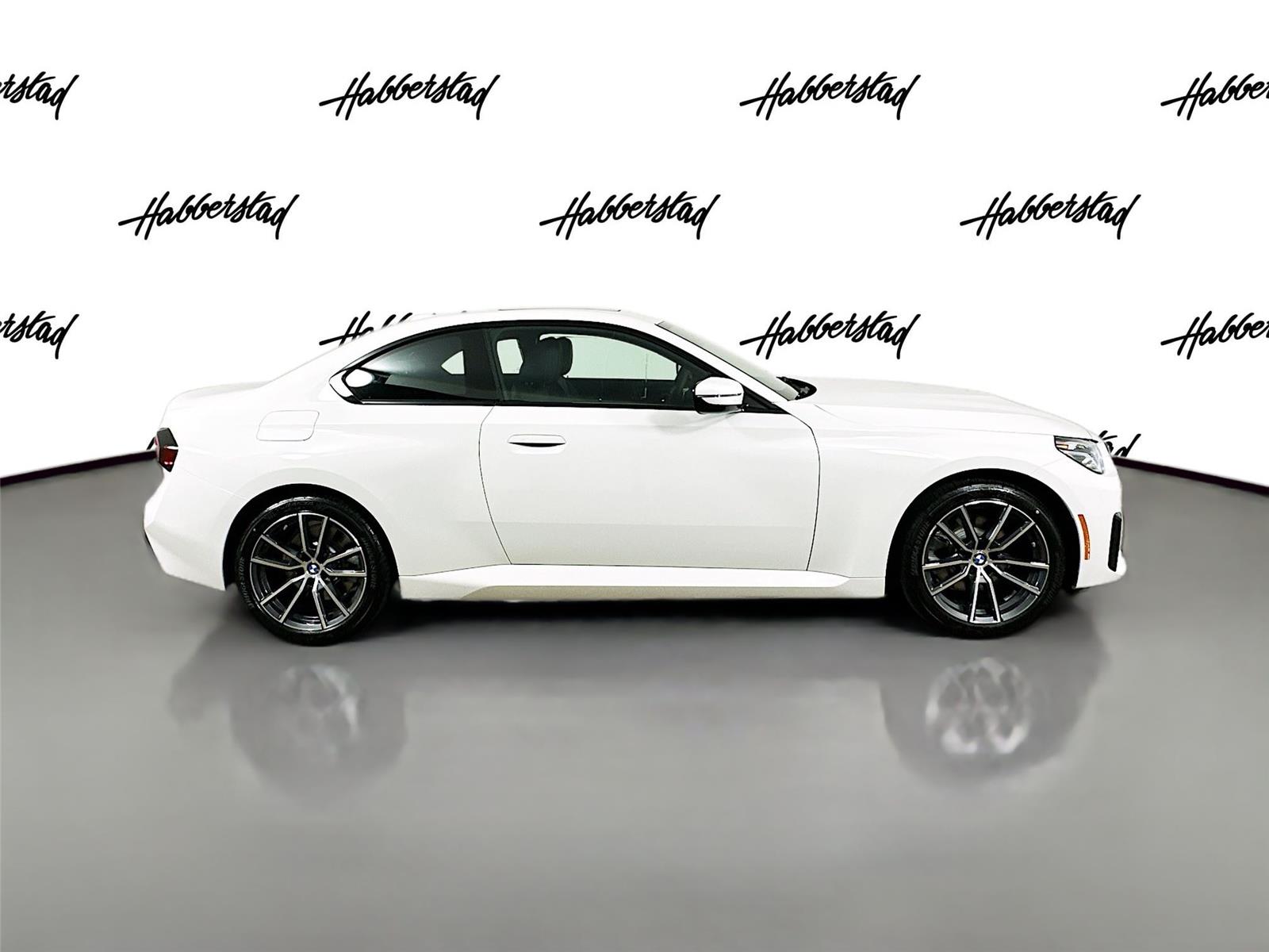 2025 Bmw 230i xDrive photo 4