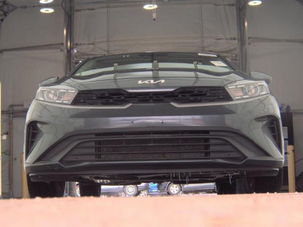 2023 Kia Forte LXS photo 4