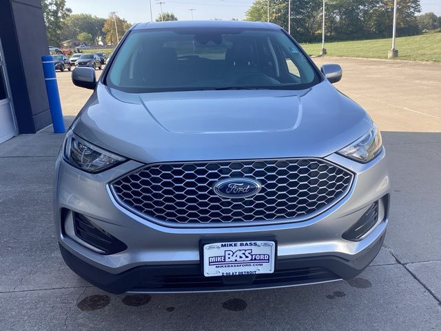 2024 Ford Edge SEL photo 8