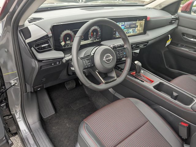 2025 Nissan Kicks SR photo 14