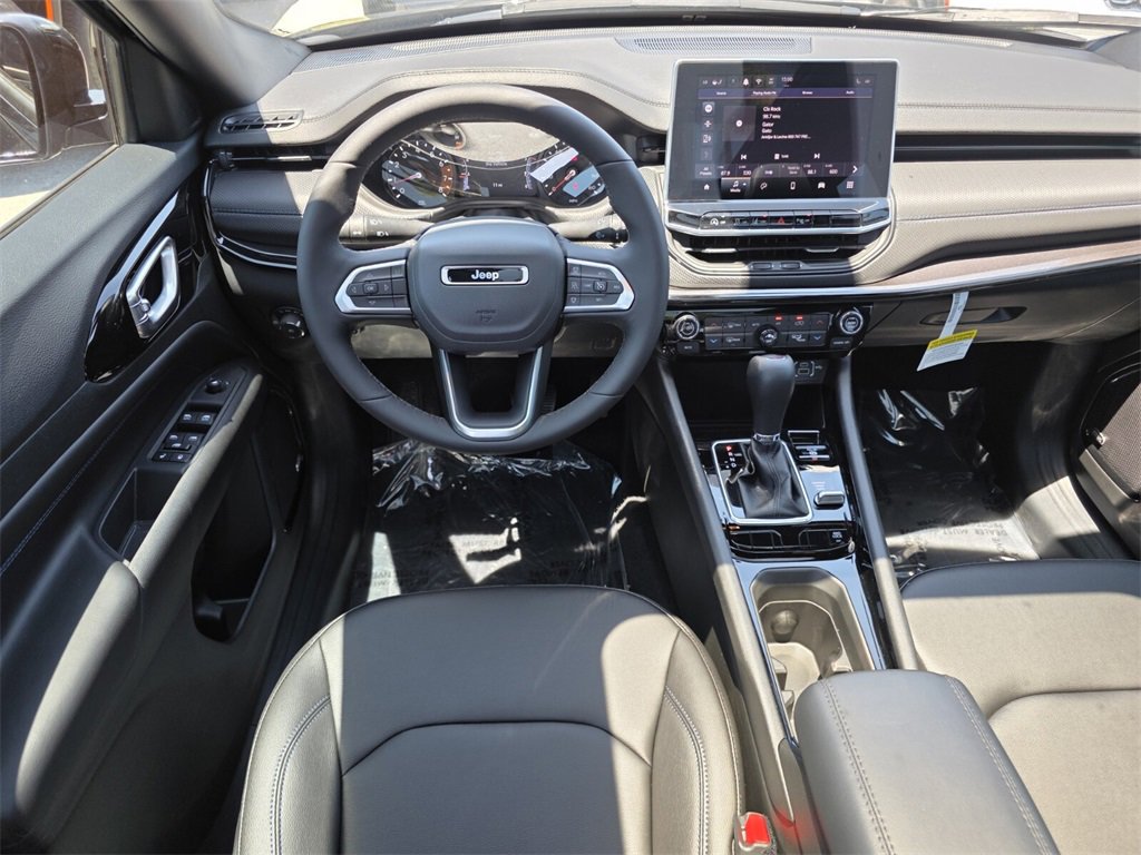 2025 Jeep Compass Limited photo 9
